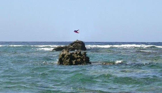Scarborough shoal by Adel Rosario