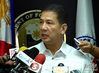 DFA Spokesma Raul Hernandez: His is not an enviable chore - Raul-Hernandez