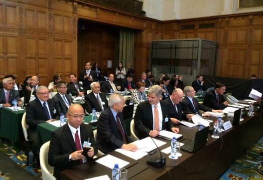 Philippine delegation fill the hearing room at the Peace Palace, The Hague, Netherlands. Photo by Abigail Valte.